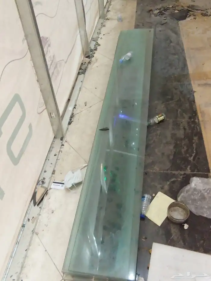 كشك للبيع قزاز محلات مفصل مع باب قزاز للبيع 3