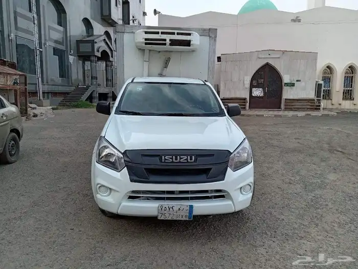 ايسوزو تبريد 2022 قير.مكينه ثلاجه بحاله جيده جدا 4