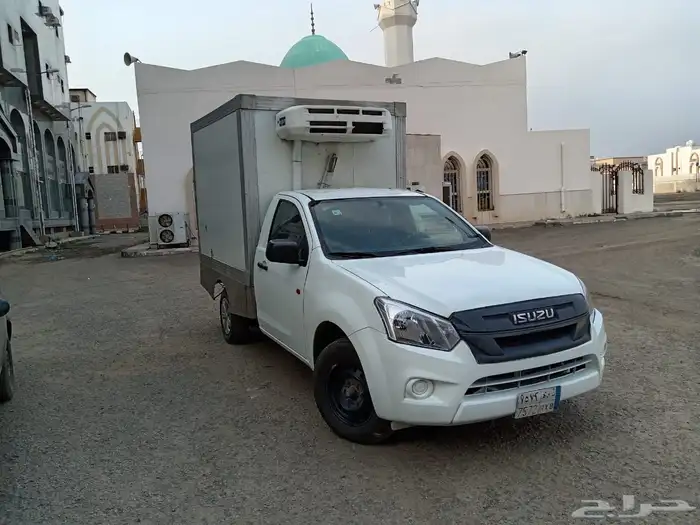 ايسوزو تبريد 2022 قير.مكينه ثلاجه بحاله جيده جدا 3