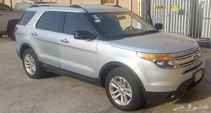 Ford Explorer Standard 7
