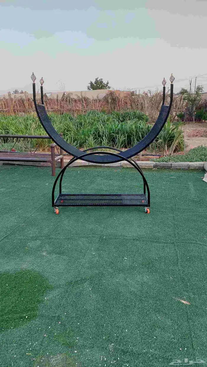 حامل حطب 2