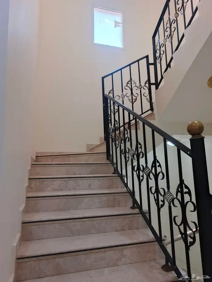 للبيع فيلا حي الرمال الذهبي مساحه 360 13