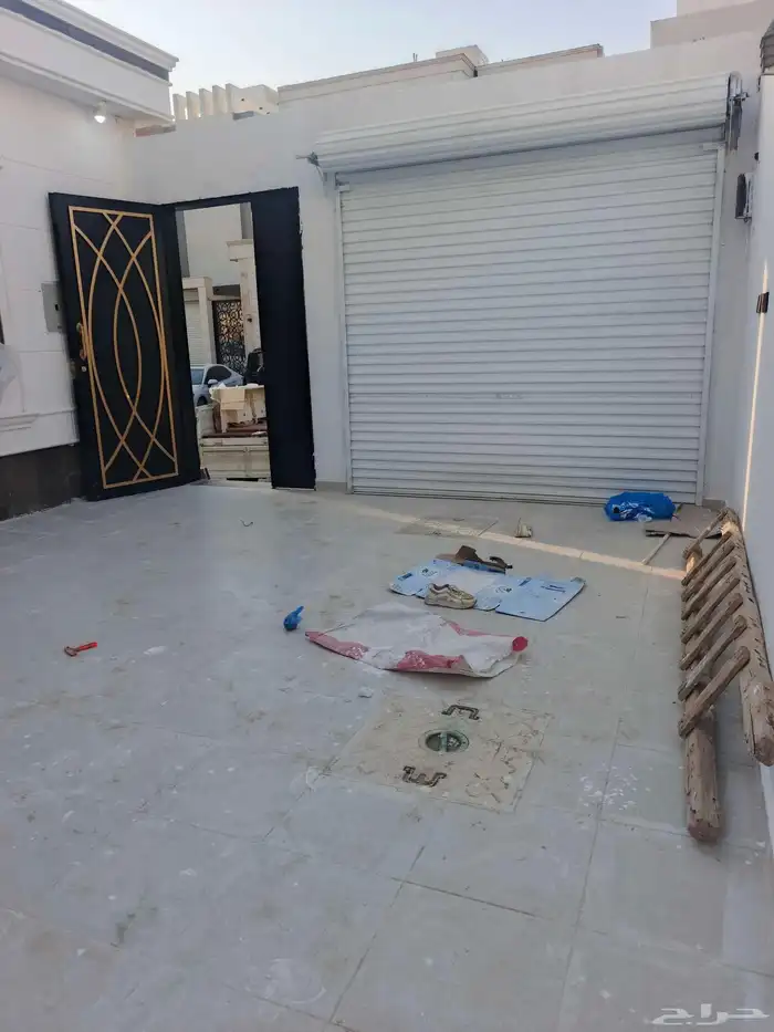 للبيع فيلا حي الرمال الذهبي مساحه 360 4