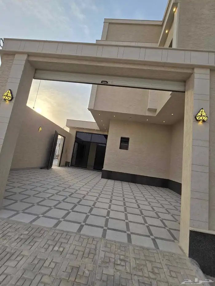 دور ارضي حي الجنادريه شرق الرياض 17