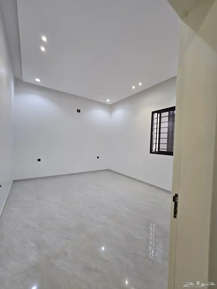 دور ارضي حي الجنادريه شرق الرياض 8