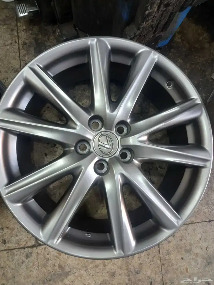 جنوط لكزس G S مقاس 19 أصلي وكاله موديل 2014 9