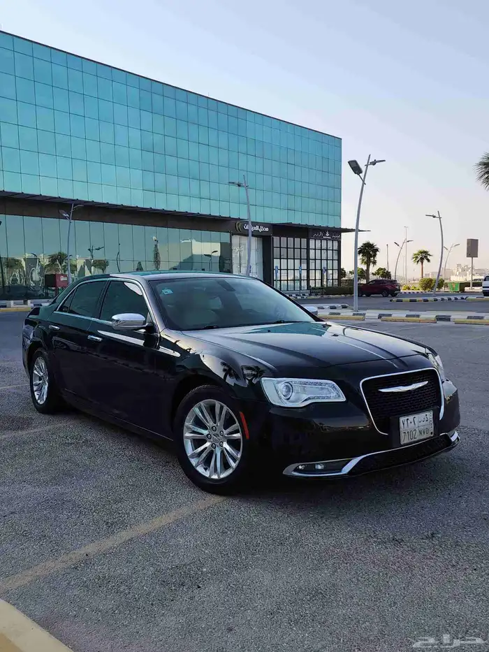 كرايسلر C300 ( ممشى قليل ) 6 سلندر 2017 2