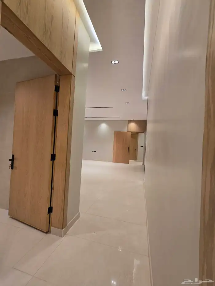 دور ارضي حي الجنادريه شرق الرياض 17