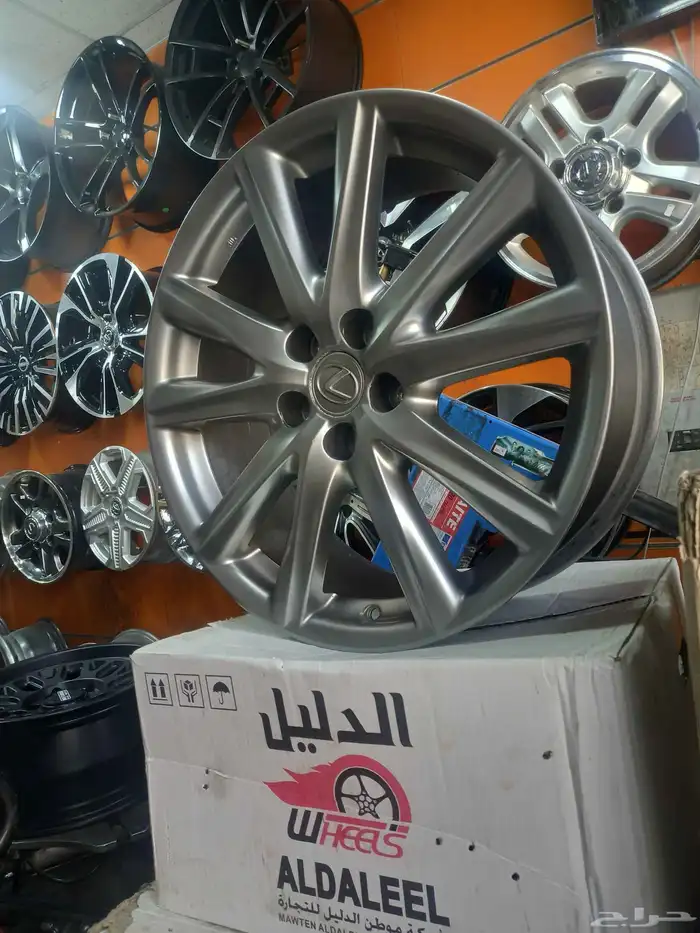 جنوط لكزس G S مقاس 19 أصلي وكاله موديل 2014 2