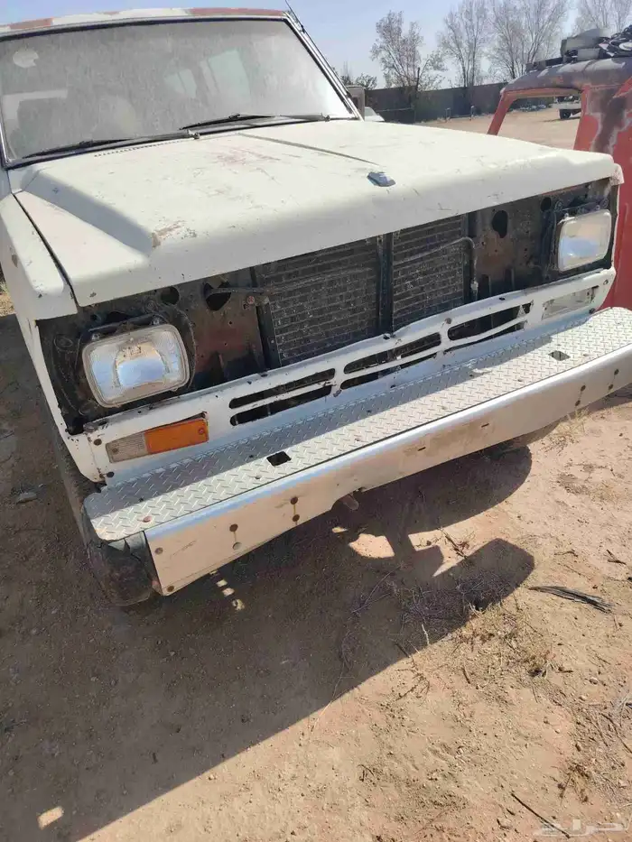 نيسان باترول موديل 85 تشليح مافيه مكينه 2