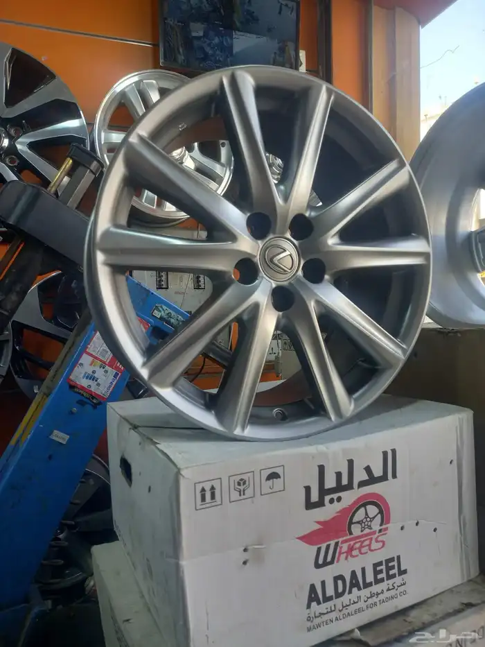 جنوط لكزس G S مقاس 19 أصلي وكاله موديل 2014 3