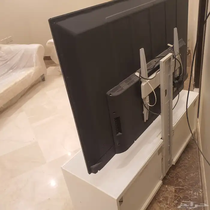 تلفزيون 55 بوصه مع حامل 2