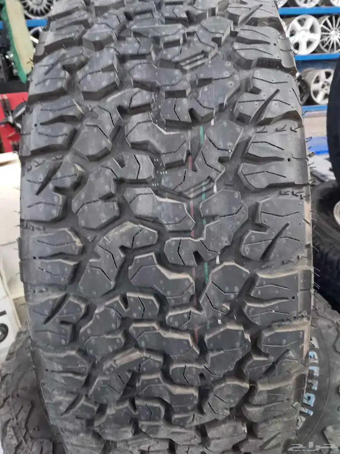 كفرات ربع حجري في رتش 275 70 17 3