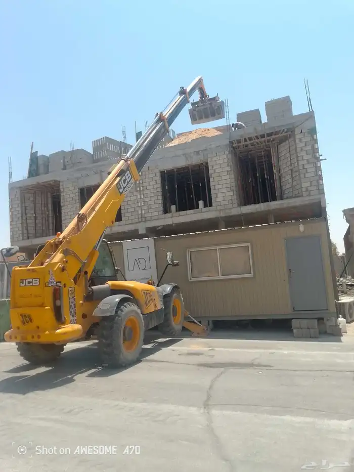 رفعه جي سي بي بوم لرفع جميع مواد البناء يوميه وشهري وشغله 2