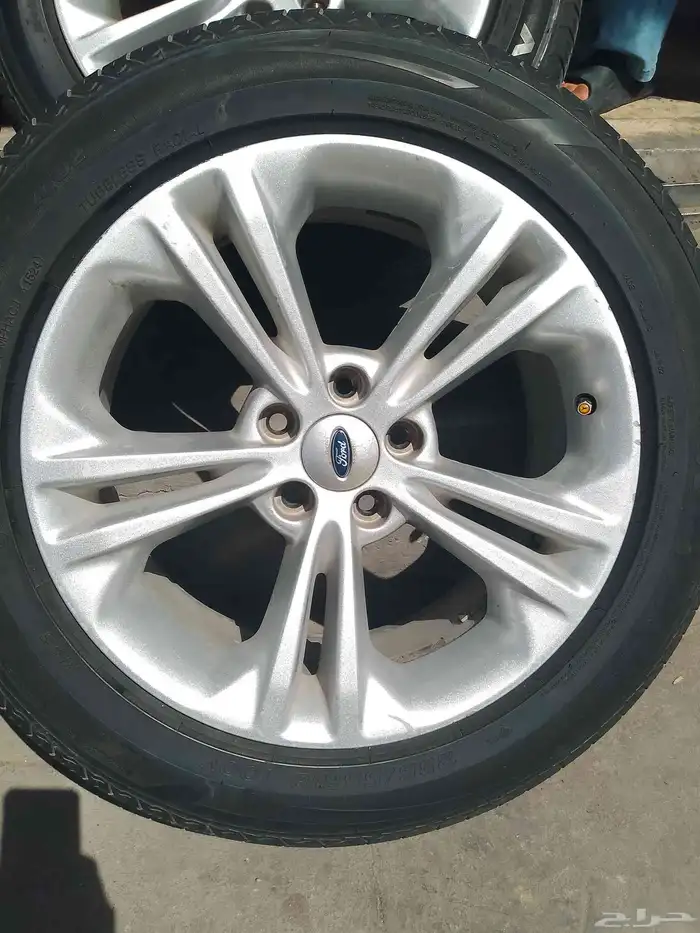 جنوط تورس موديل2017 مقاس18 اصلي وكاله معى الكفرات تايلندي 9