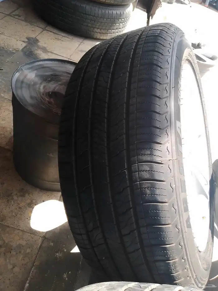 جنوط تورس موديل2017 مقاس18 اصلي وكاله معى الكفرات تايلندي 5