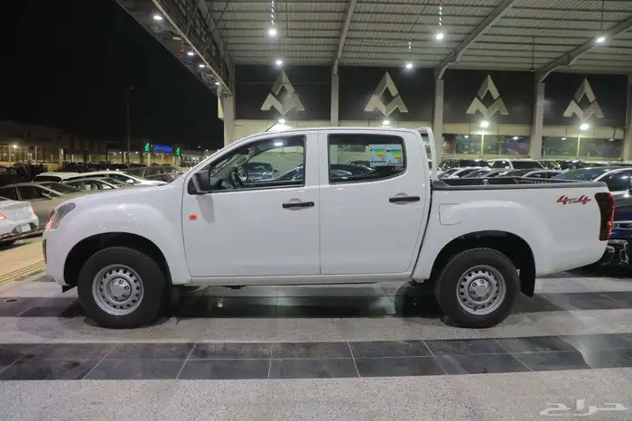 ايسوزو ديماكس غمارتين 2025 قير عادي ديزل 1