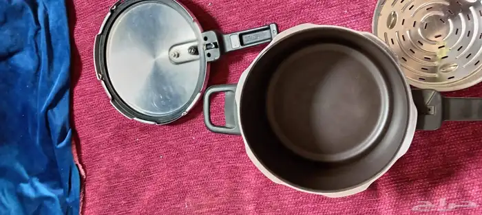 قدور ضغط فرنسيه اصدار قديييم مع أواني ستيل 9