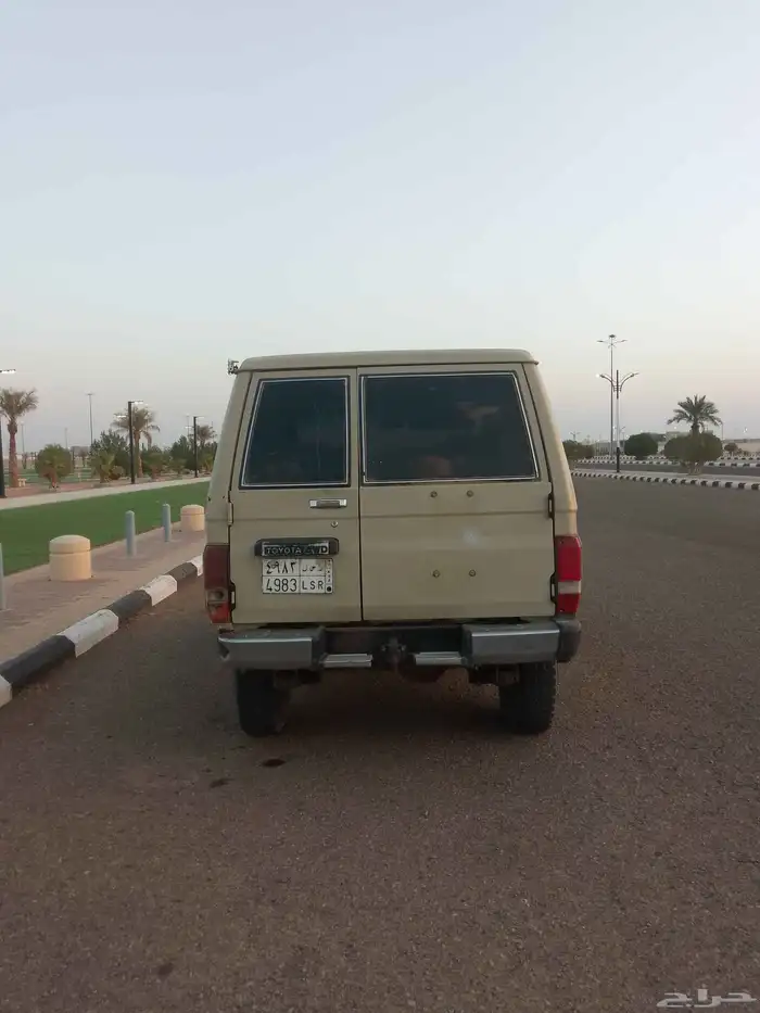 جيب ربع تويوتا موديل 90لاستماره جديده ولافحص منتهي محركات شر 4