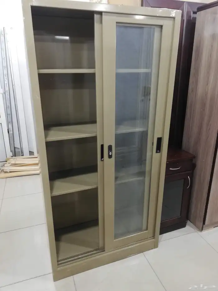 دولاب حديد برفوف سحاب مستخدم 1