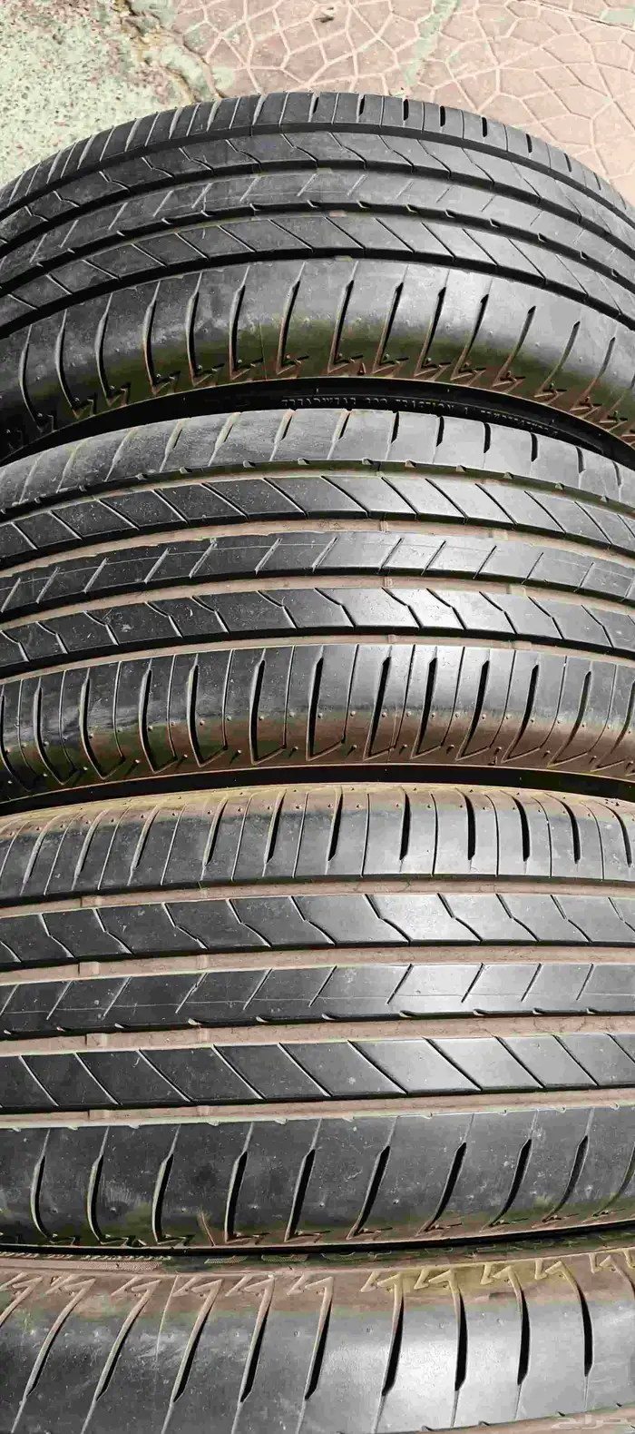 كفرات برجستوان بزرعها مقاس 225 65 17 تاريخ نهاية 2023 30 1
