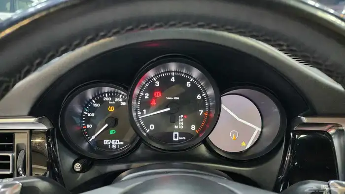 بورش ماكان 2022 9