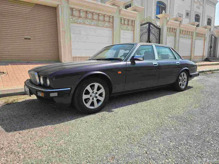 جاكور 1993 19