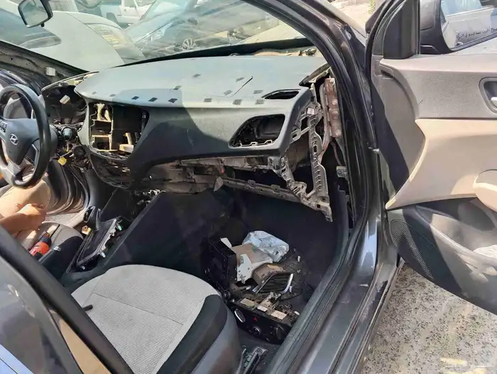 تصليح طبلون اكسنت بعد الحادث وخروج الإرباج مع تصليح الحزام 8