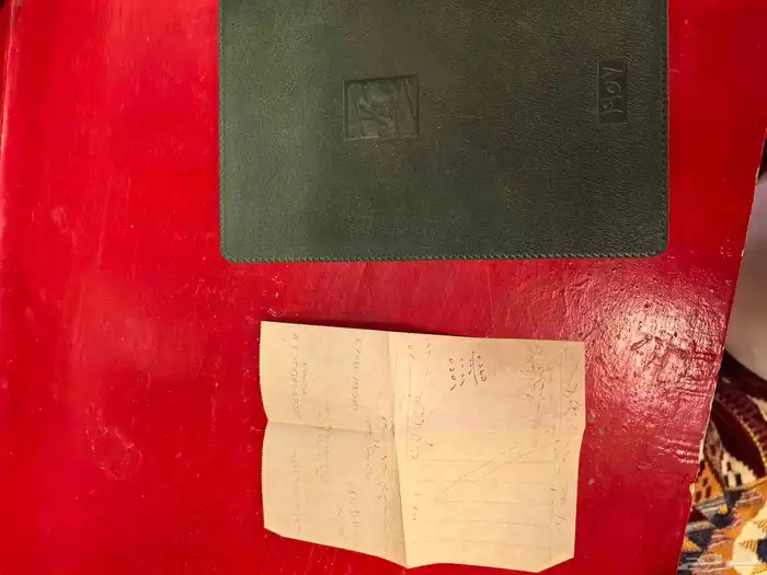 للبيع مفكرة عمرها 68 سنة مع فاتورة عمرها 70 سنة 10
