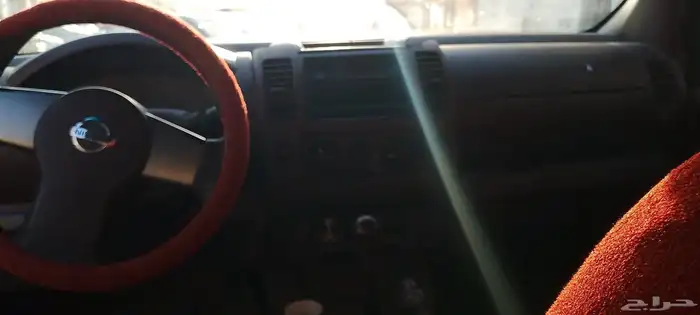 نيسان نافارا 8