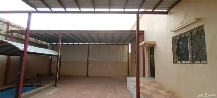 دور بحوش مبلط ومسبح للبيع أو للإيجار في الكدرة مقابل الباخرة 13