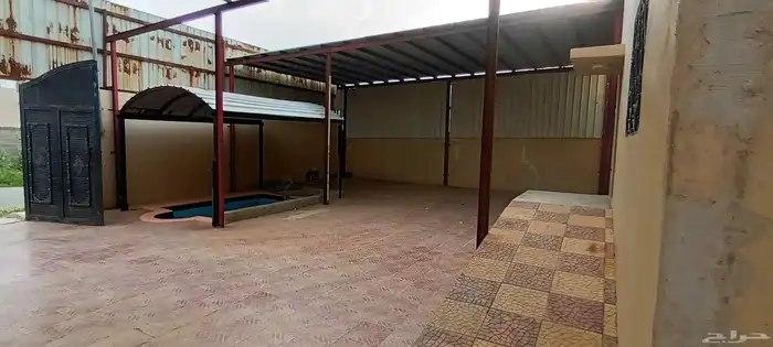دور بحوش مبلط ومسبح للبيع أو للإيجار في الكدرة مقابل الباخرة 20