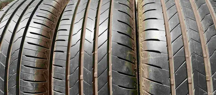 كفرات برجستوان بزرعها مقاس 225 65 17 تاريخ نهاية 2023 30 7