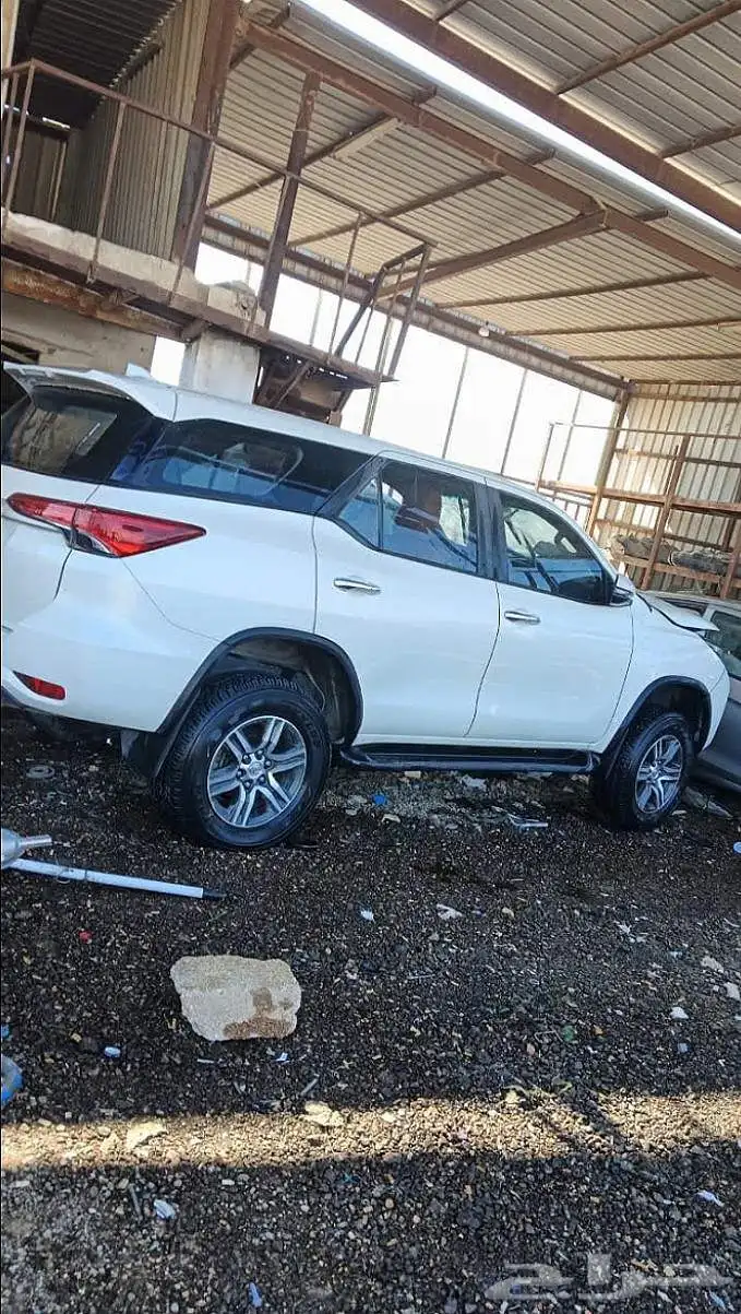 قطع غيار فورشنر مصدومه 0