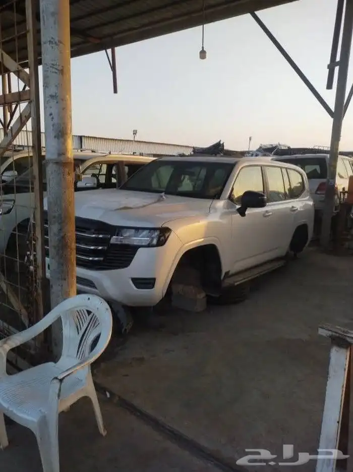 قطع غيار فورشنر مصدومه 3