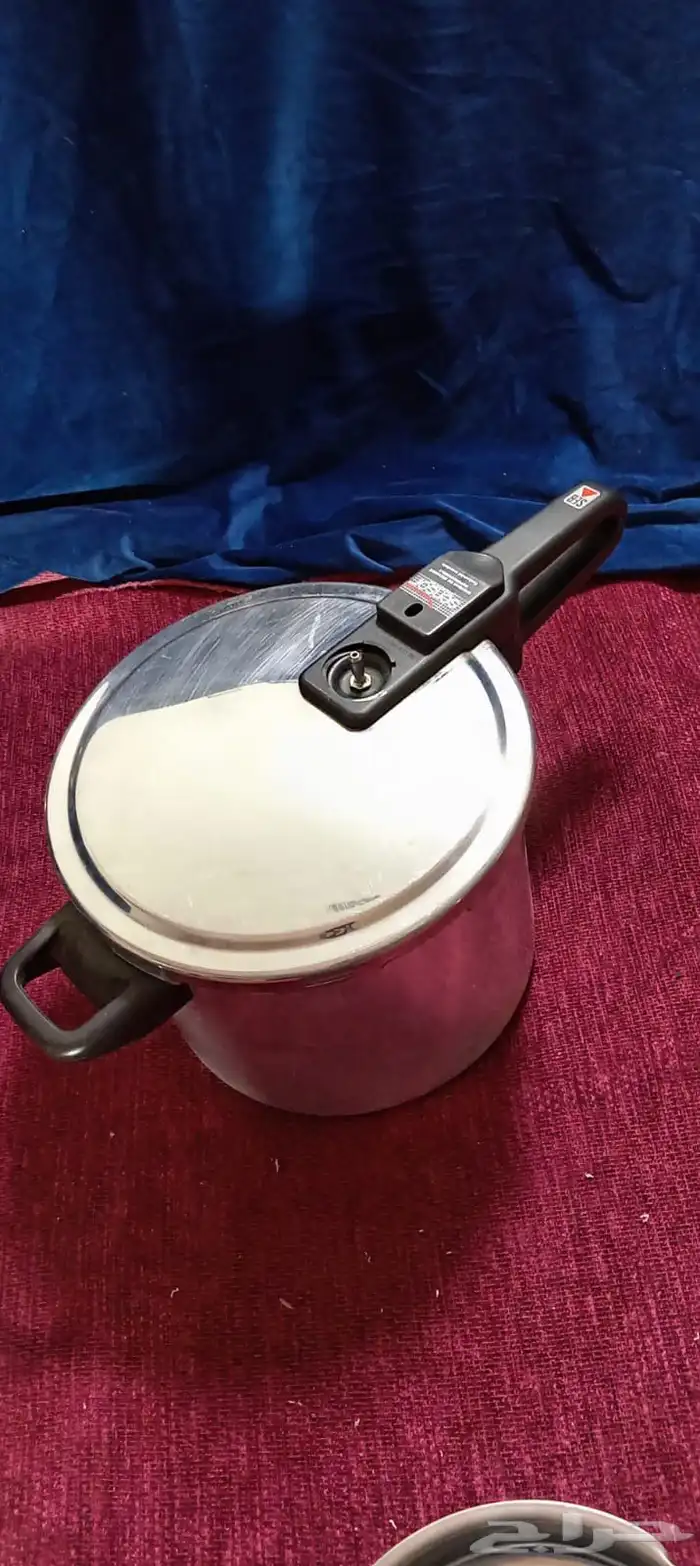 قدور ضغط فرنسيه اصدار قديييم مع أواني ستيل 14