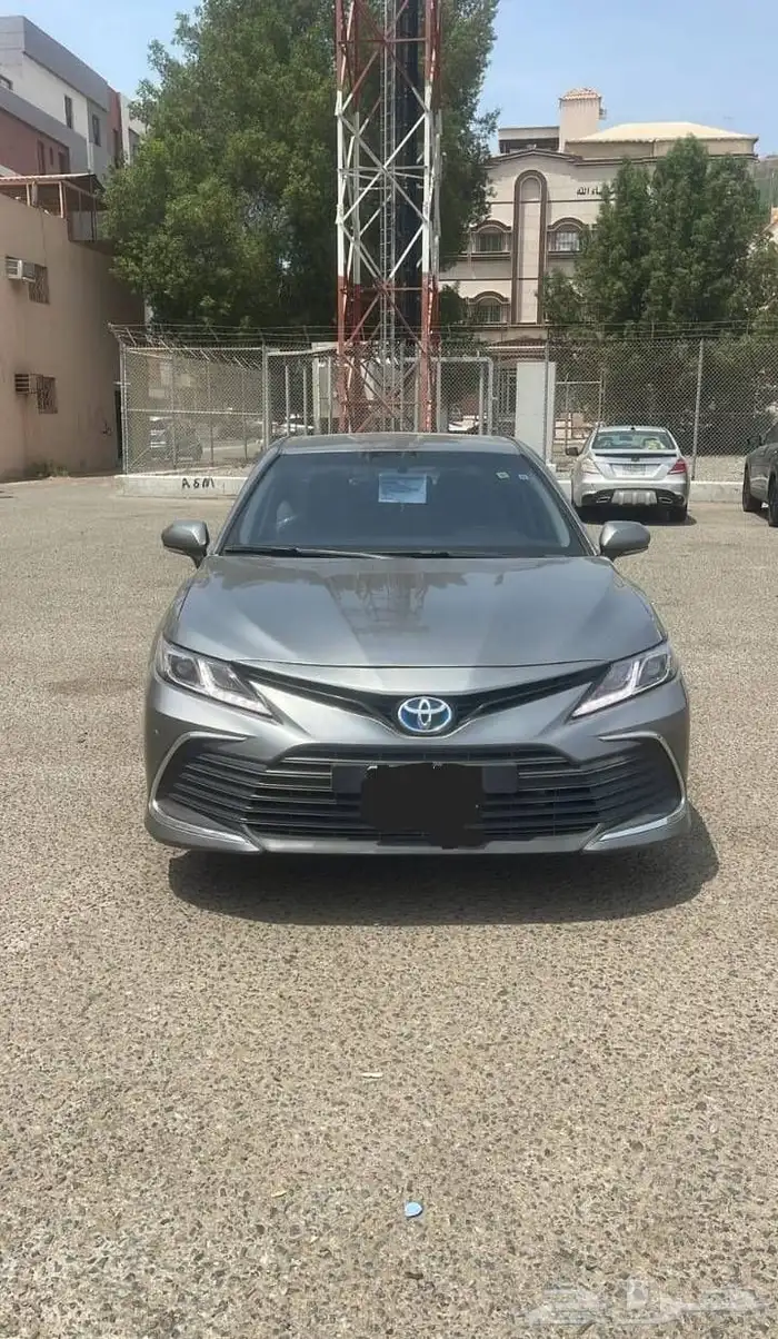 كامري رمادي هايبرد 2024 للبيع 2