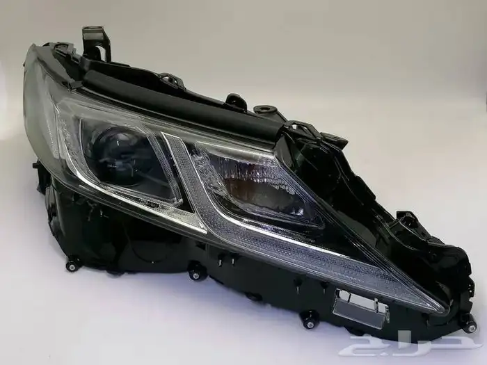 شمعات كامري 2018 19 20 22 23 2024 شمعات كامري 3