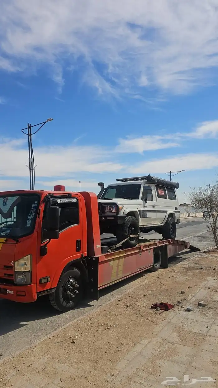 سطحة جنوب الرياض نقل نواع سيارت المصدومه والمعطله 0