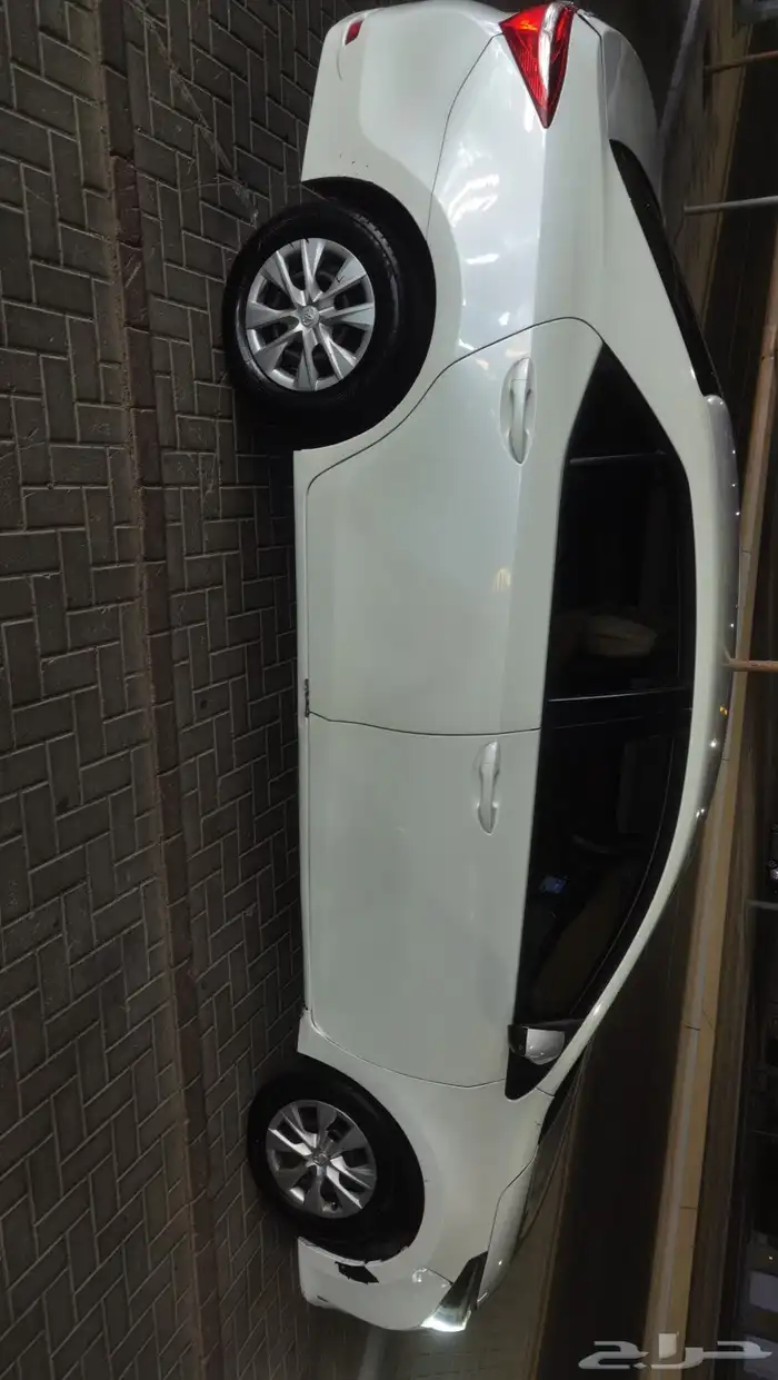 للبيع كورلا موديل 2015 1