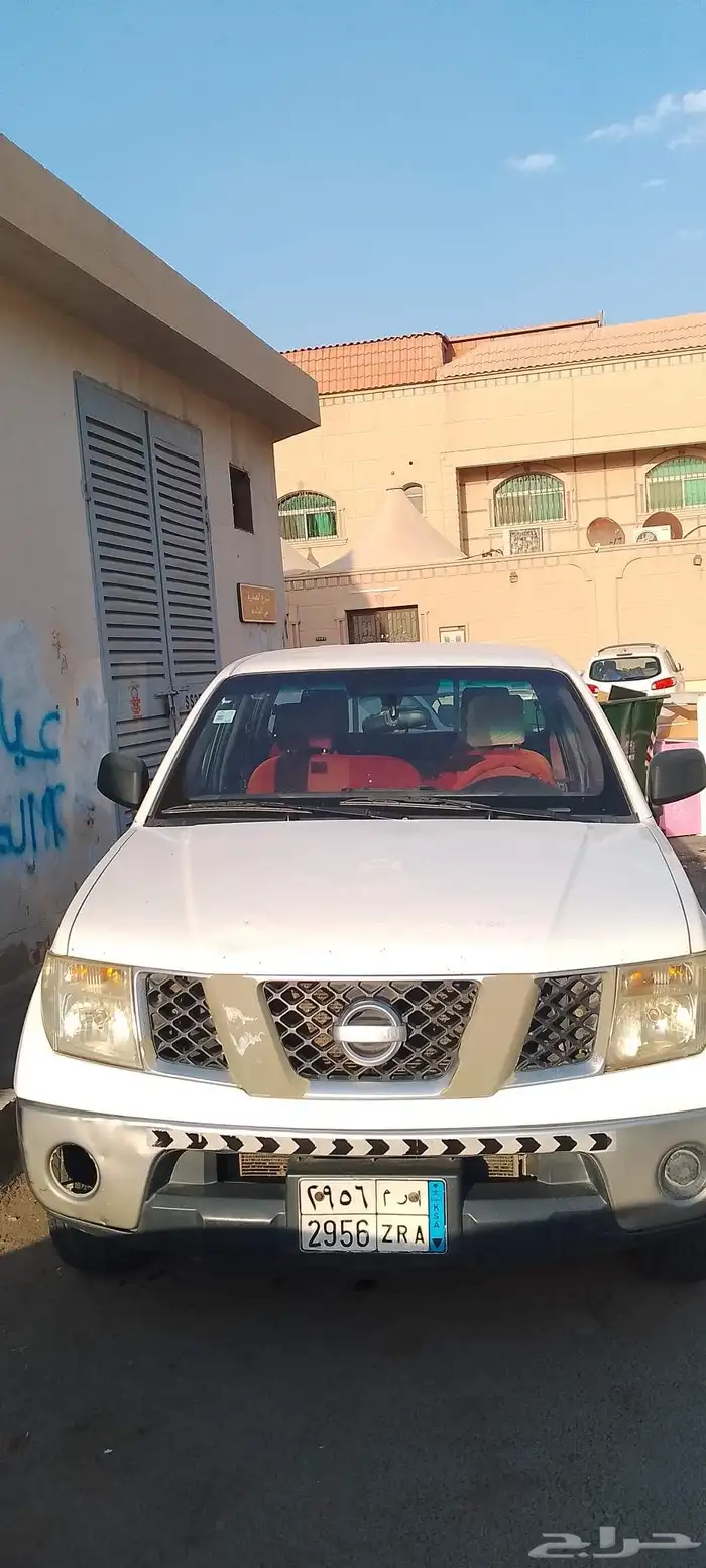 نيسان نافارا 2