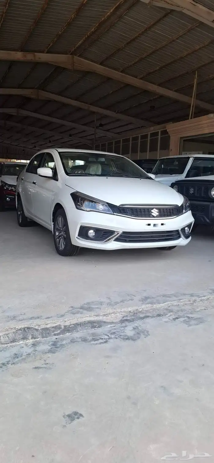 سياز سوزكي 2025 عروض معرض الدهان 0