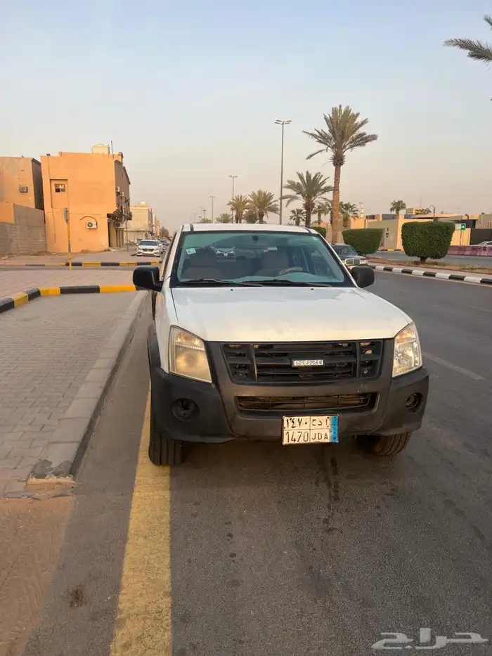 وانيت ايسوزو دماكس 2008 0