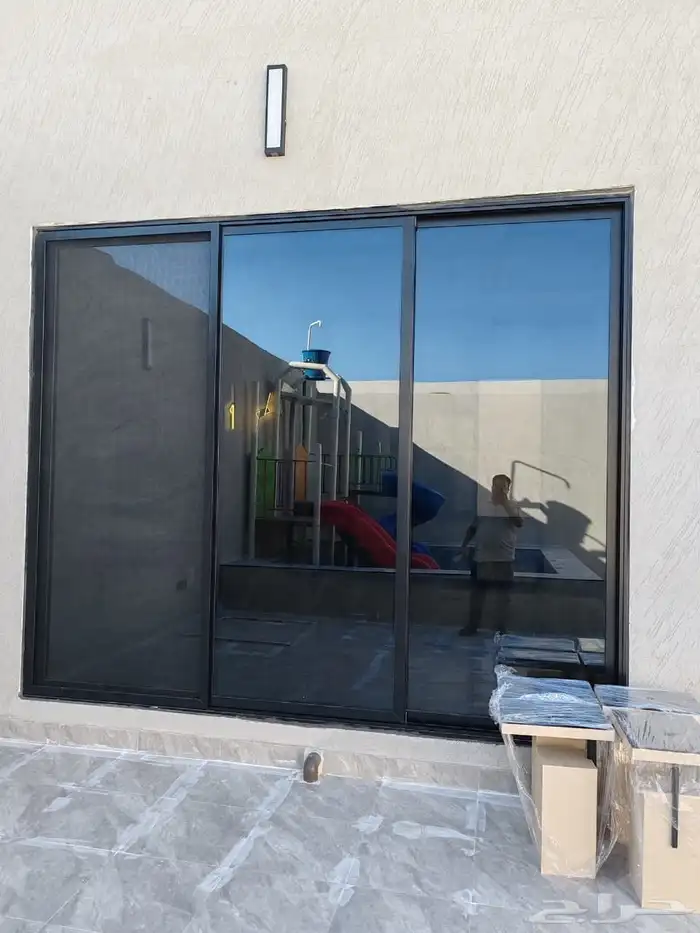 زجاج سكريت والمنيوم وحديد 4