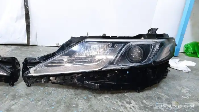 شمعات كامري موديل 2021الى2024 1