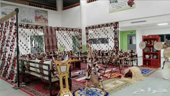 تأجير كراسي طاولات طعام وكنب جلسات شعبيه وخيام ومكيفات 1
