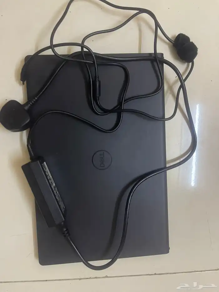 لابتوب Dell 5