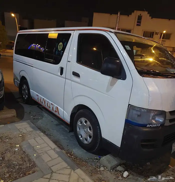 2008 For rent with driver monthly weekly and daily service 0