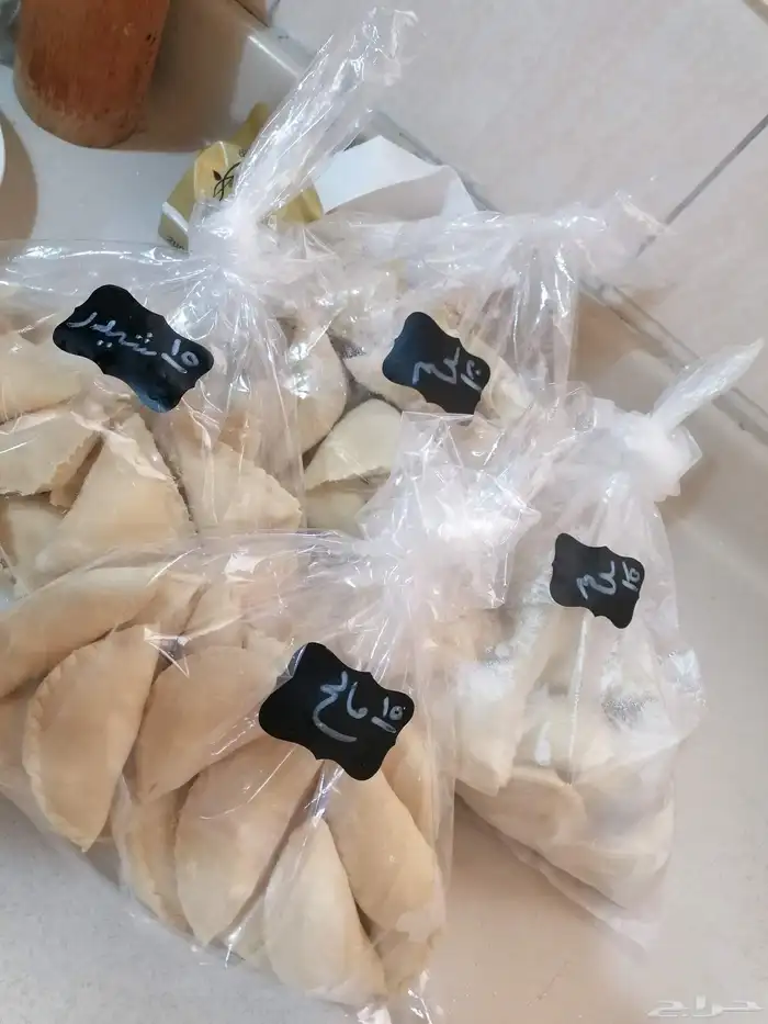 سمبوسة بف بيتي بحشوات مختلفه حسب الطلب وبأسعار تناسب الجميع 2