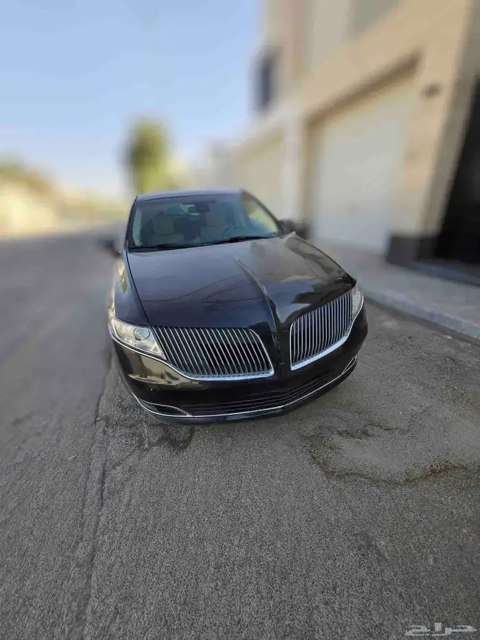 LINCOLN MKT 2015 1